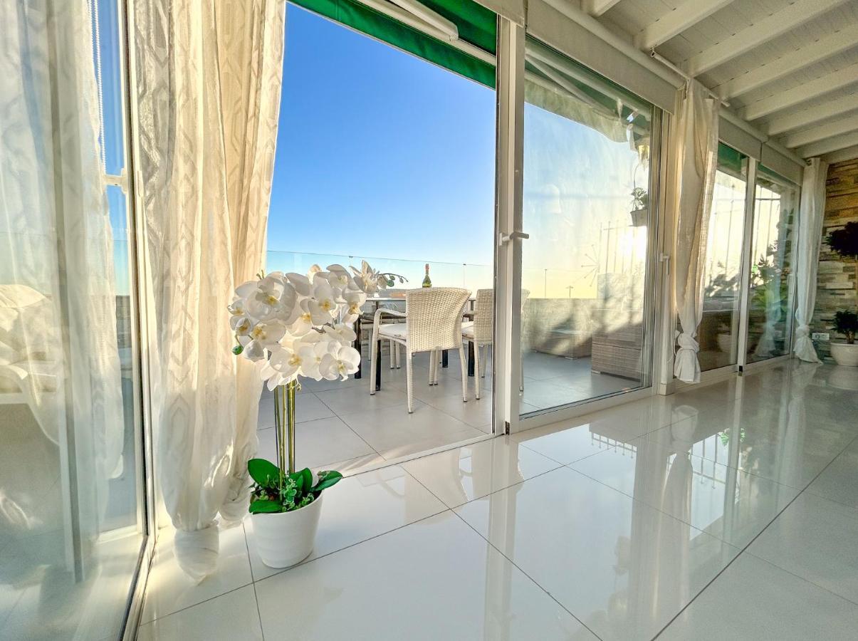 Penthouse Of Views Los Cristianos Los Cristianos  Εξωτερικό φωτογραφία